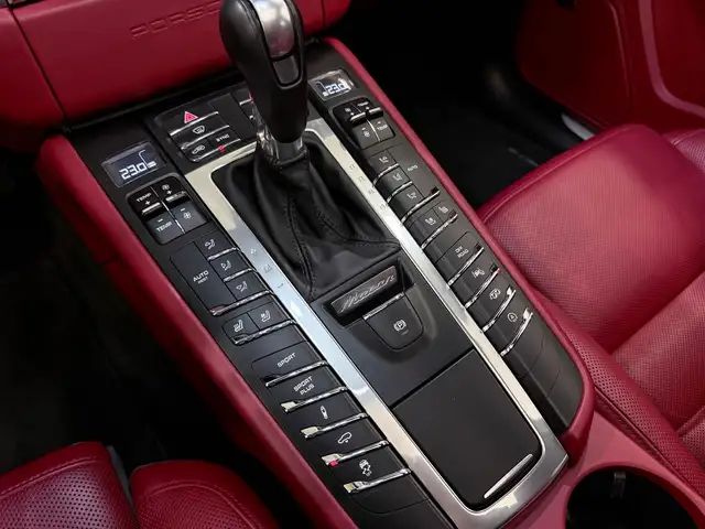 Porsche Macan GTS PDK Sport Design Chrono Pano Bose AHK Ansicht 34