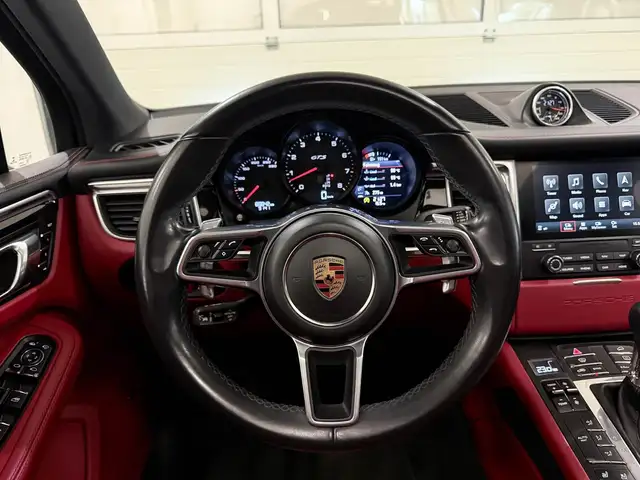 Porsche Macan GTS PDK Sport Design Chrono Pano Bose AHK Ansicht 27