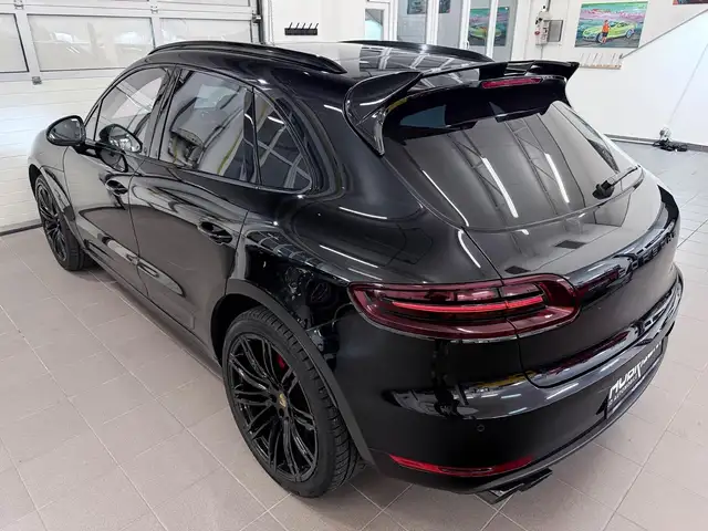 Porsche Macan GTS PDK Sport Design Chrono Pano Bose AHK Ansicht 10