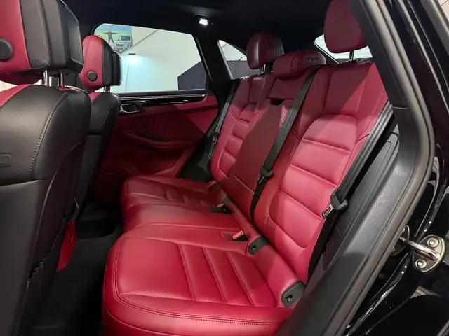 Porsche Macan GTS PDK Sport Design Chrono Pano Bose AHK Ansicht 33