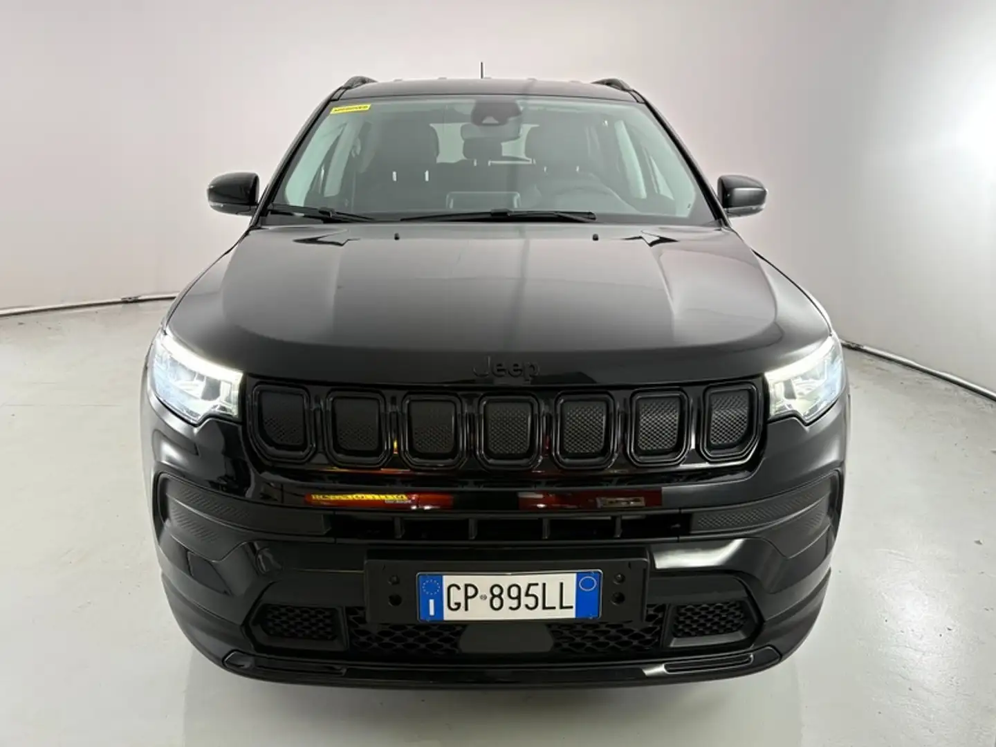 Jeep Compass 1.6 Multijet II Night Eagle Zwart - 2