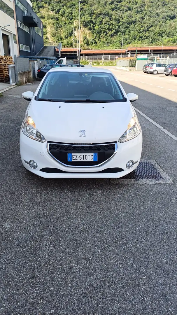 Peugeot 208 5p 1.4 hdi 8v Allure - 1