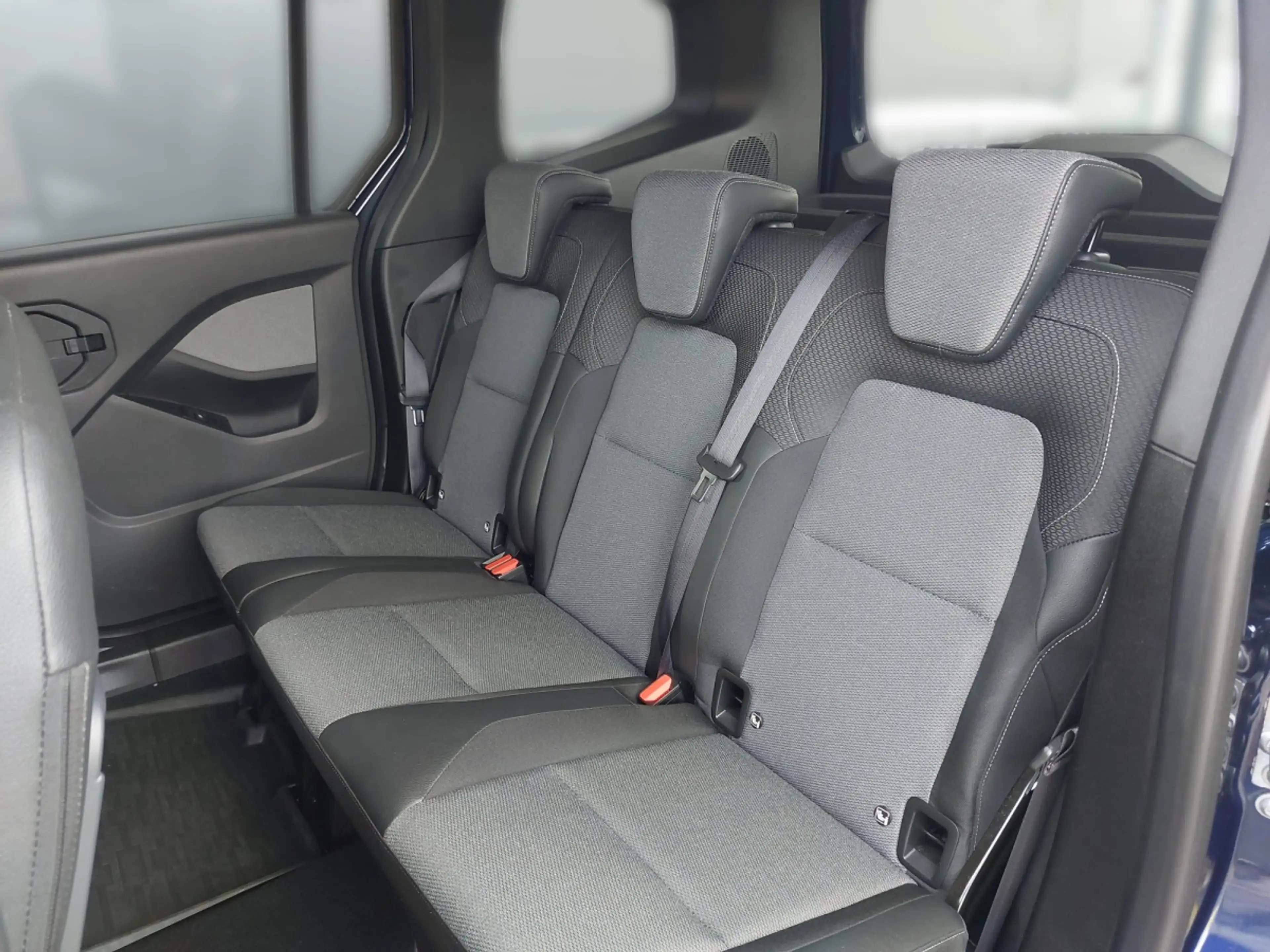 Renault Kangoo Techno TCe 130 EDC — photo 11