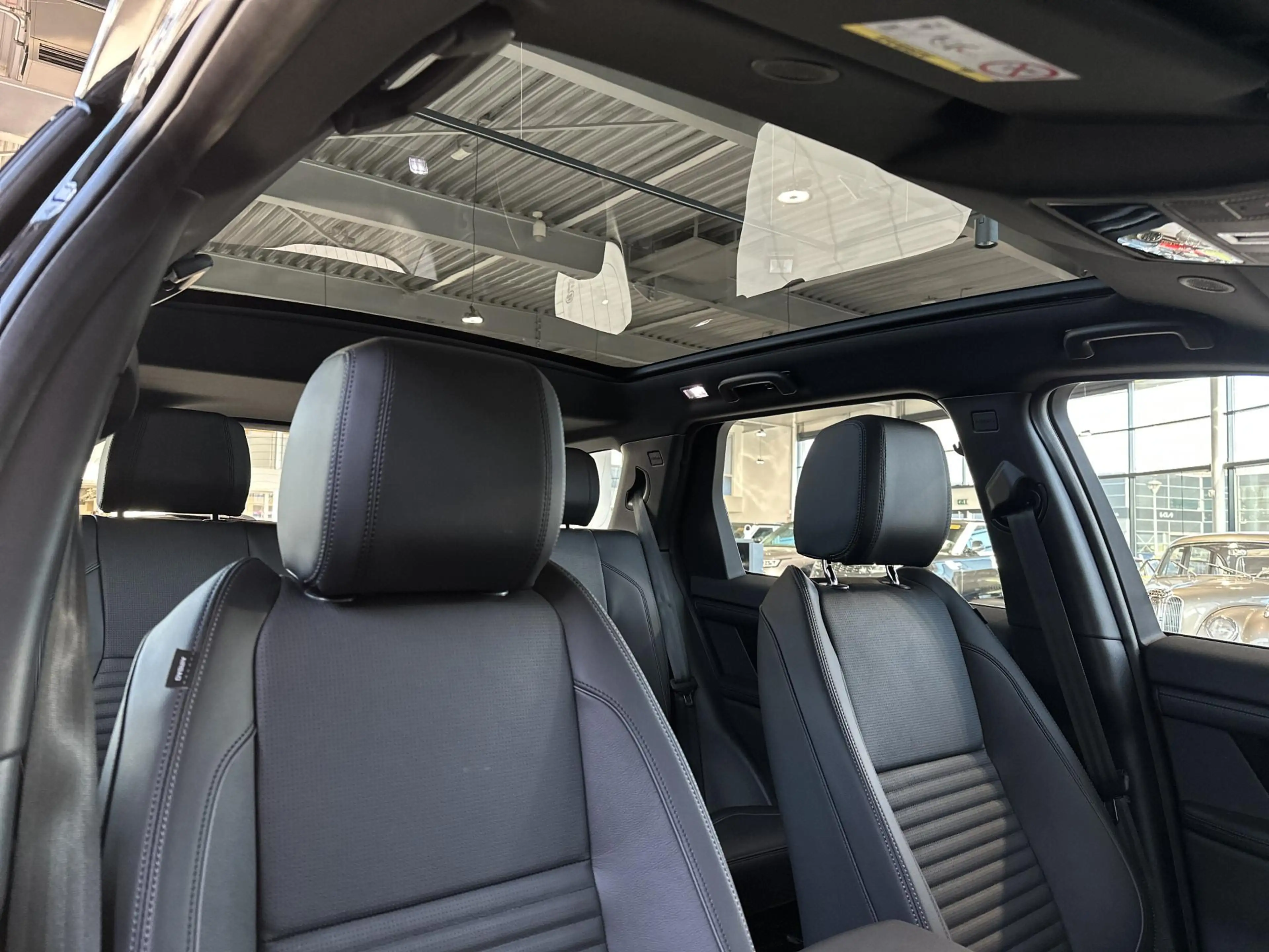 Land Rover Discovery Sport P270e S BUSS. EDITION -PANO.DAK | TREKHAAK | COLD — photo 14