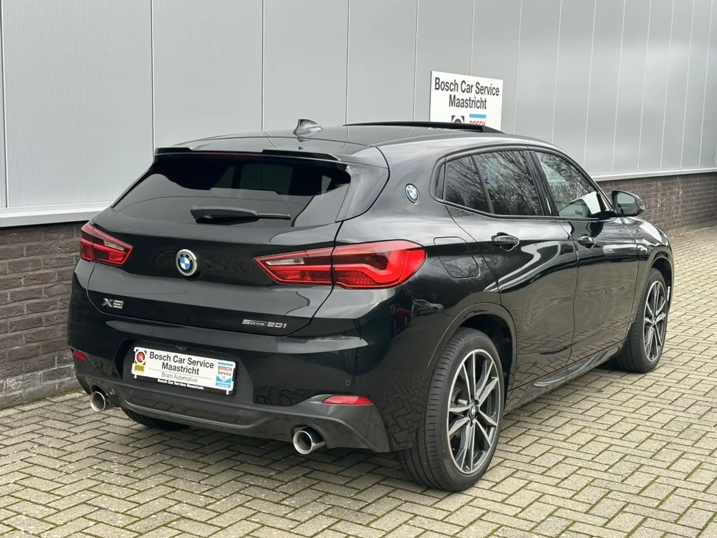 BMW X2 2.0i sDrive M- sport | M-Aero | Panorama | Head-up Schwarz - 2