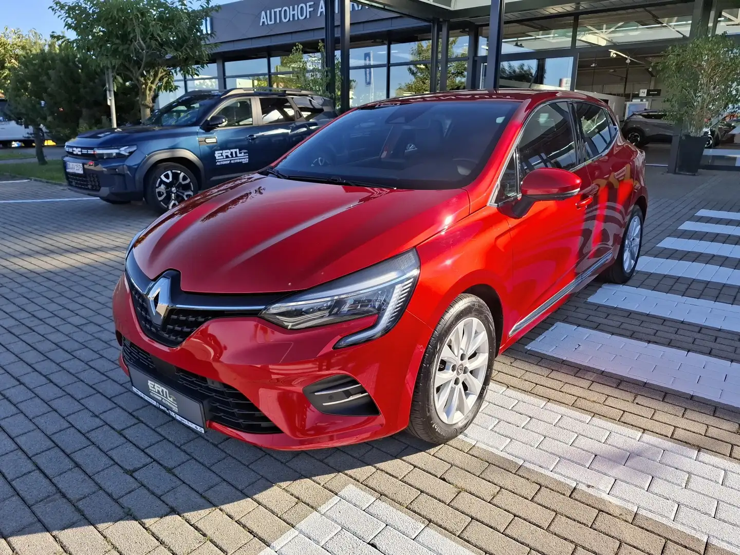 Renault Clio INTENS TCe 130 EDC Rouge - 1
