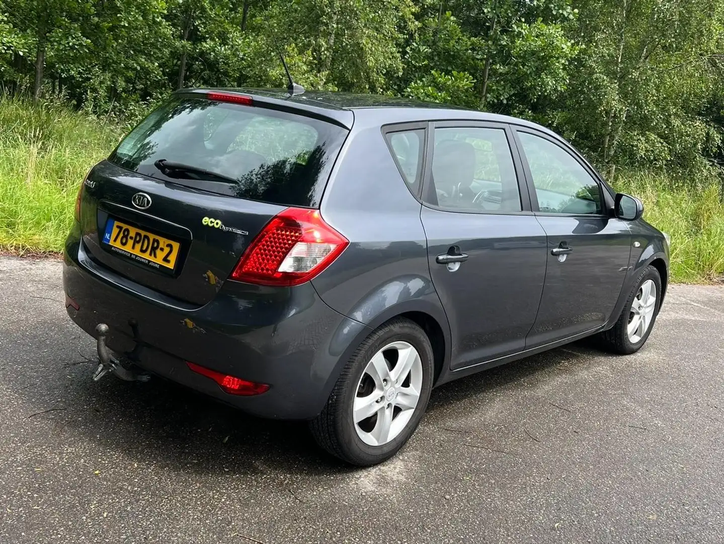 Kia Ceed / cee'd Ceed / cee'd 1.4 CVVT Seven Grijs - 2