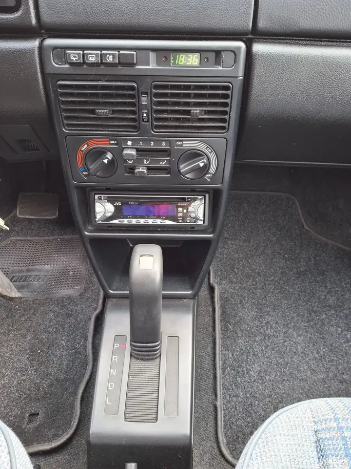 Fiat Uno 1,5 automaat, foto 7