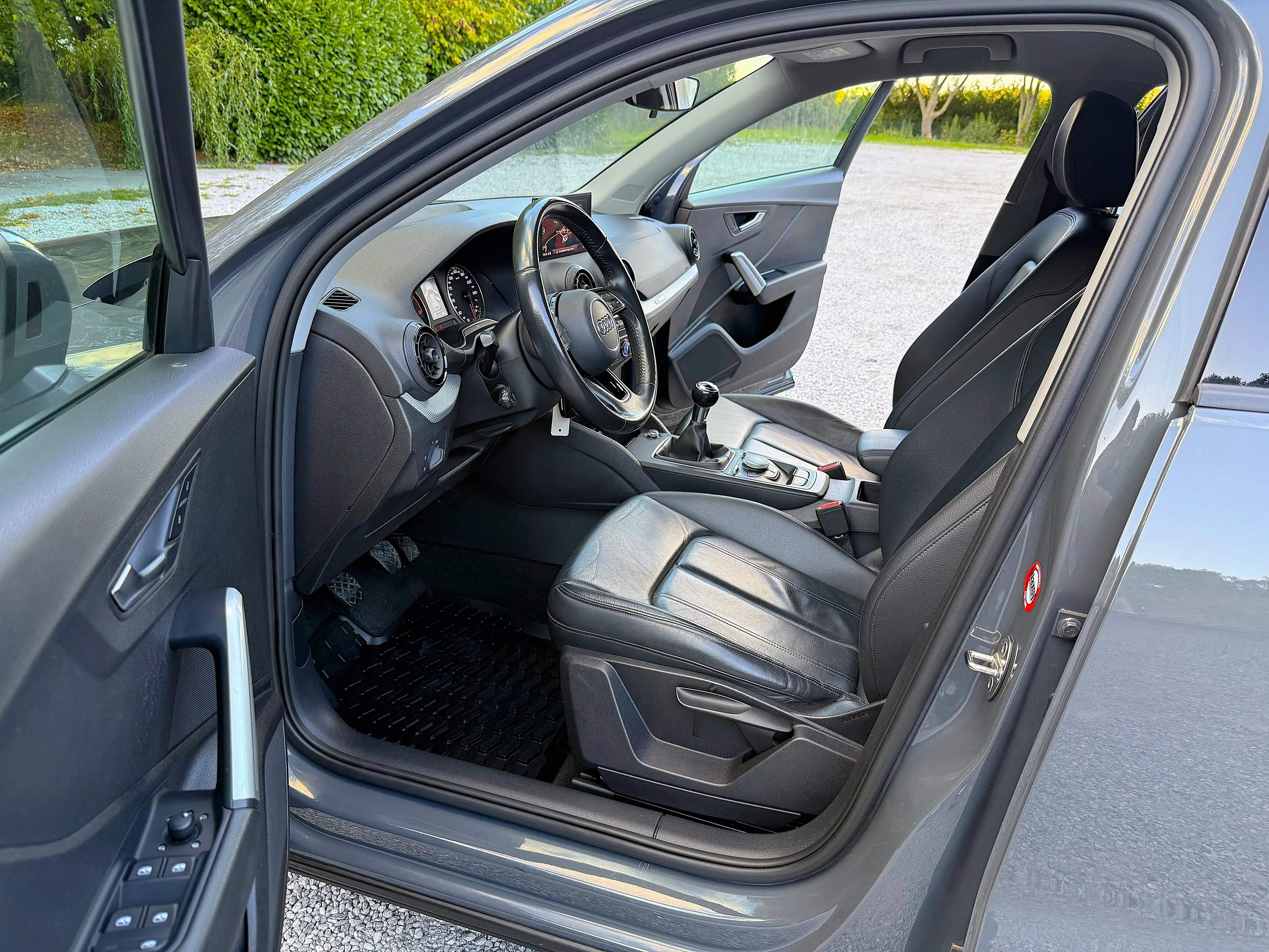 Audi Q2 1.6 TDi Sport 1ier propriétaire, Cuir, GPS, Xénon ! — photo 12