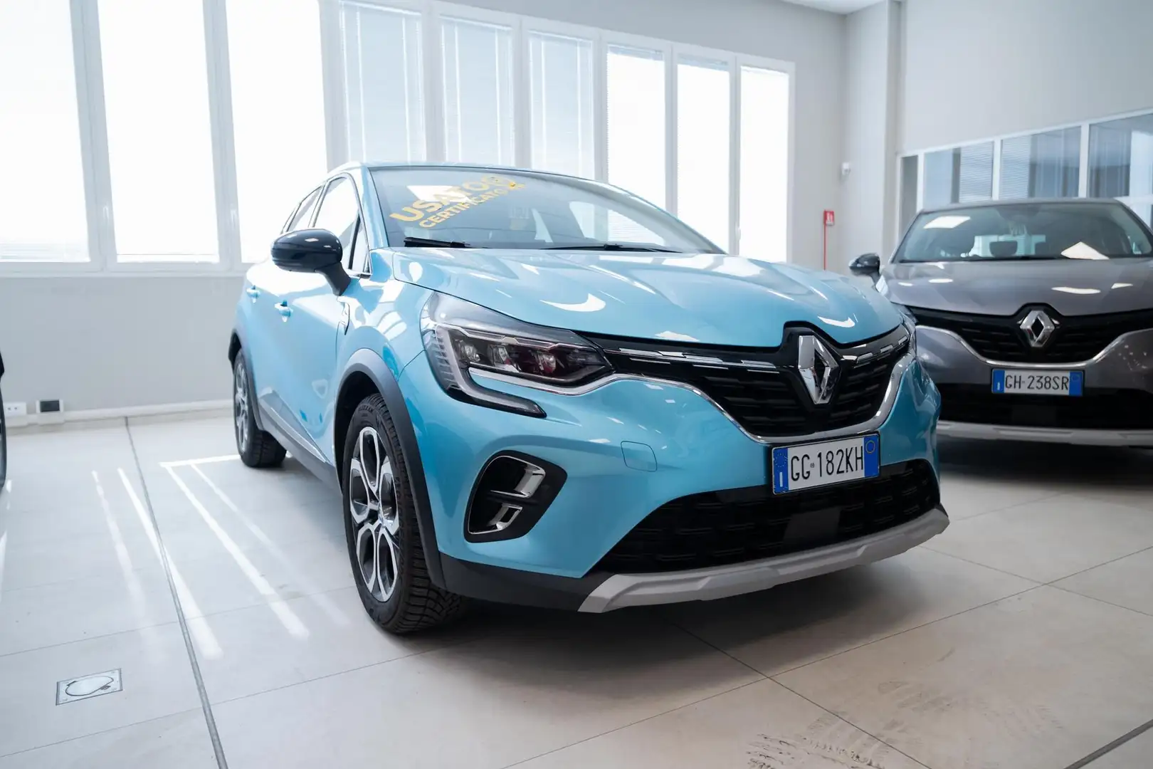 Renault Captur RE-98 Intens Plug-In Hybrid E-TECH 160 Modrá - 1