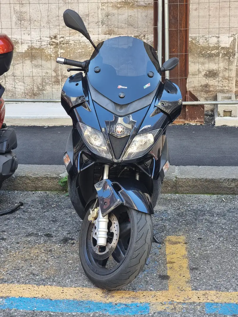 Gilera Nexus 500 Černá - 1