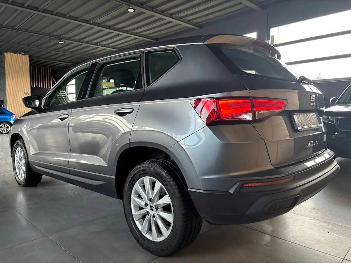 SEAT Ateca 1.0 tsi Reference 110cv 39.000KM NEOPATENTATI Grigio - 2