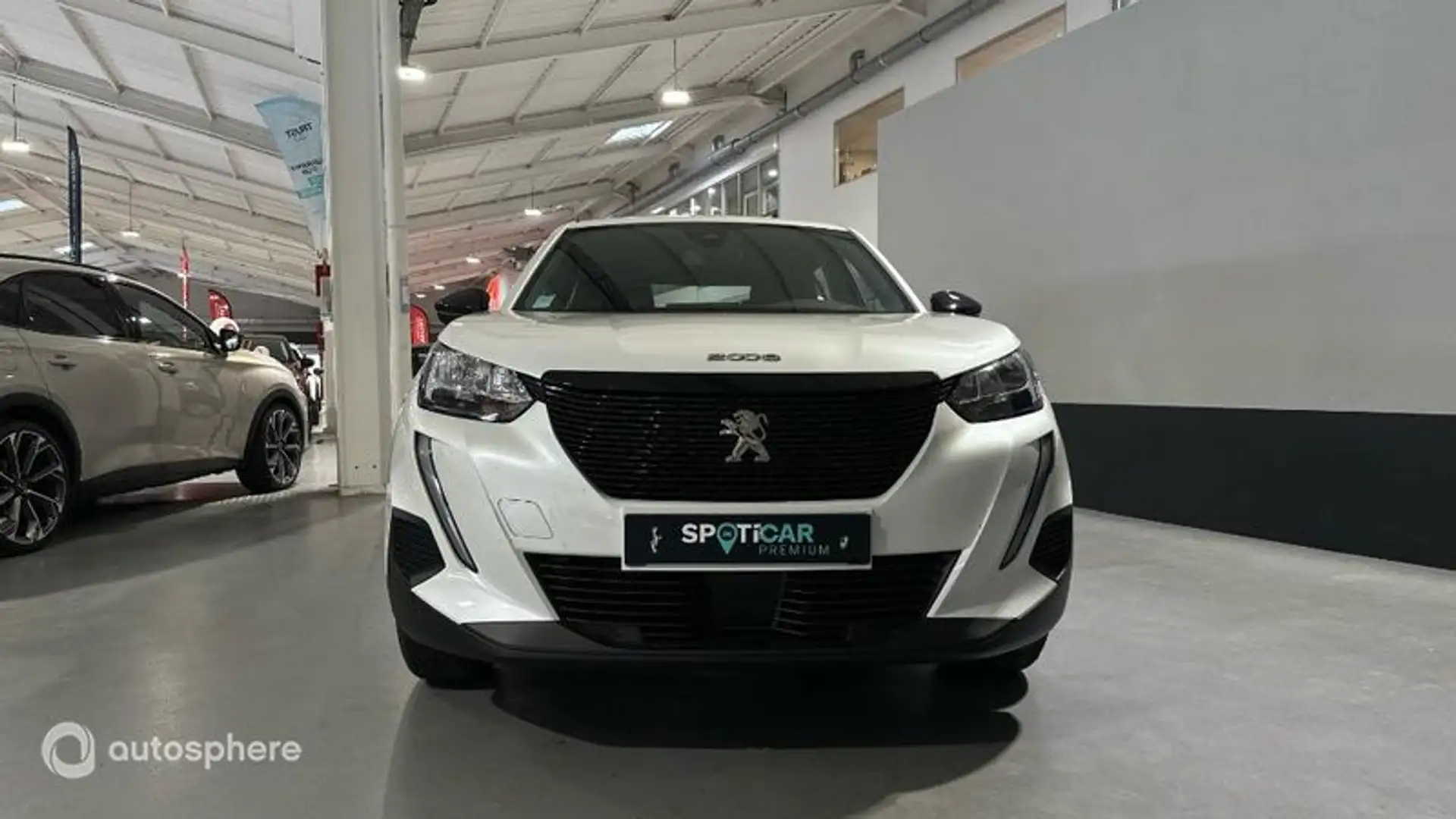 Peugeot 2008 1.2 PureTech 100ch S\u0026S Active Pack - 2