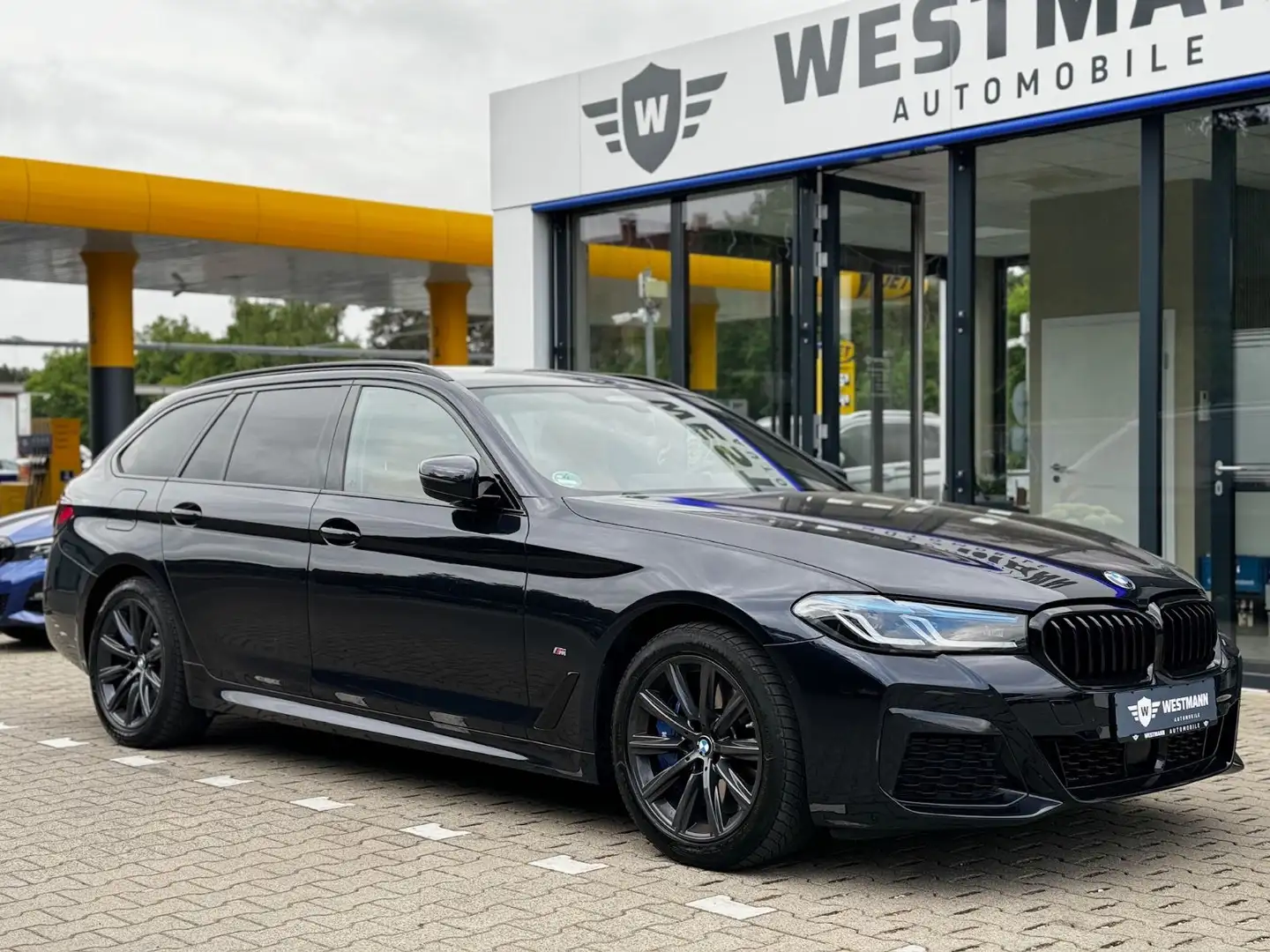 BMW 540 d xDrive M Sport/HEAD-UP/ HYBRID/KAMERA/SHZ/ Fekete - 2