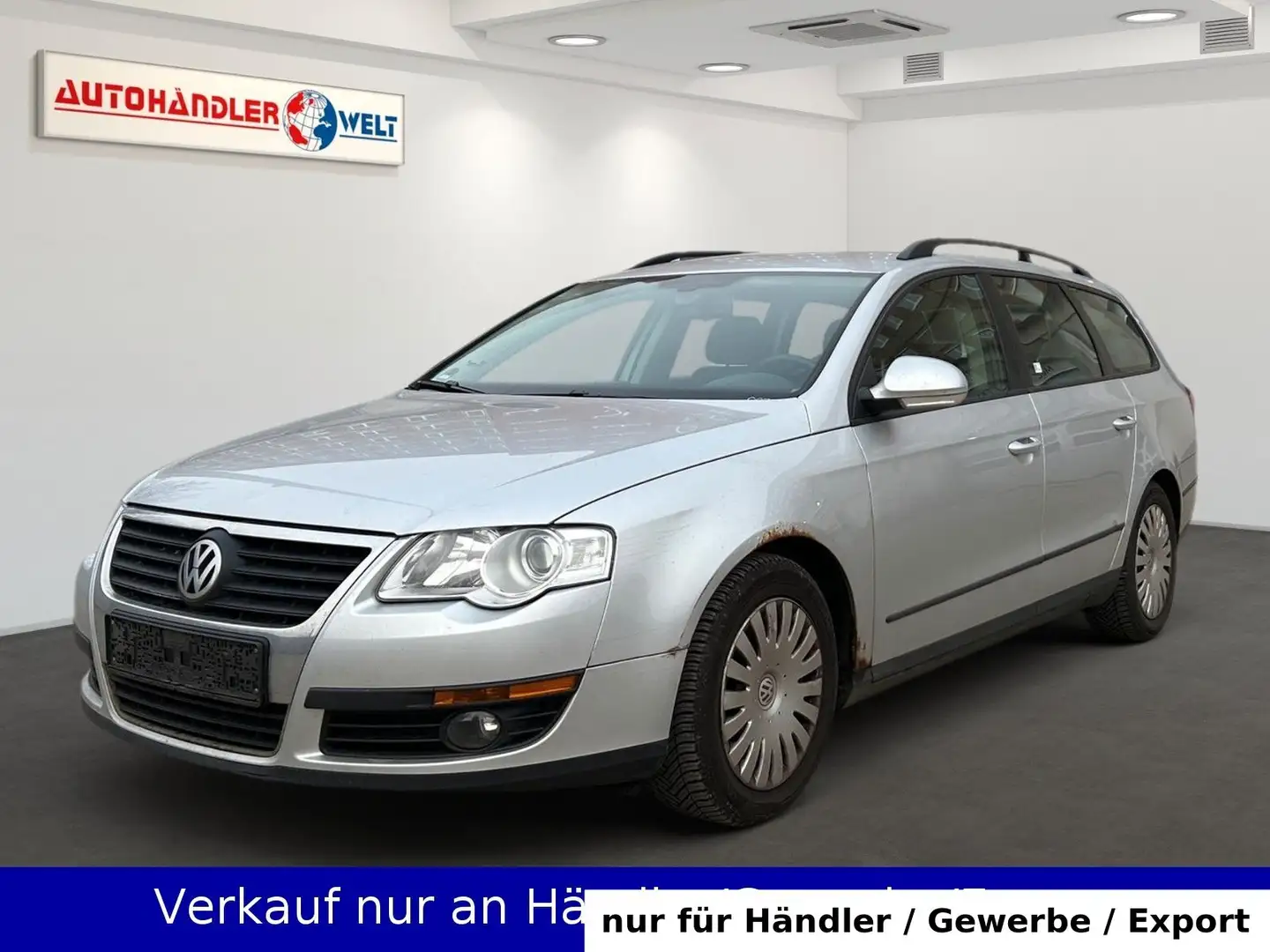 Volkswagen Passat Variant Passat Kombi Klimaautomatik SHZ AHK Silber - 1
