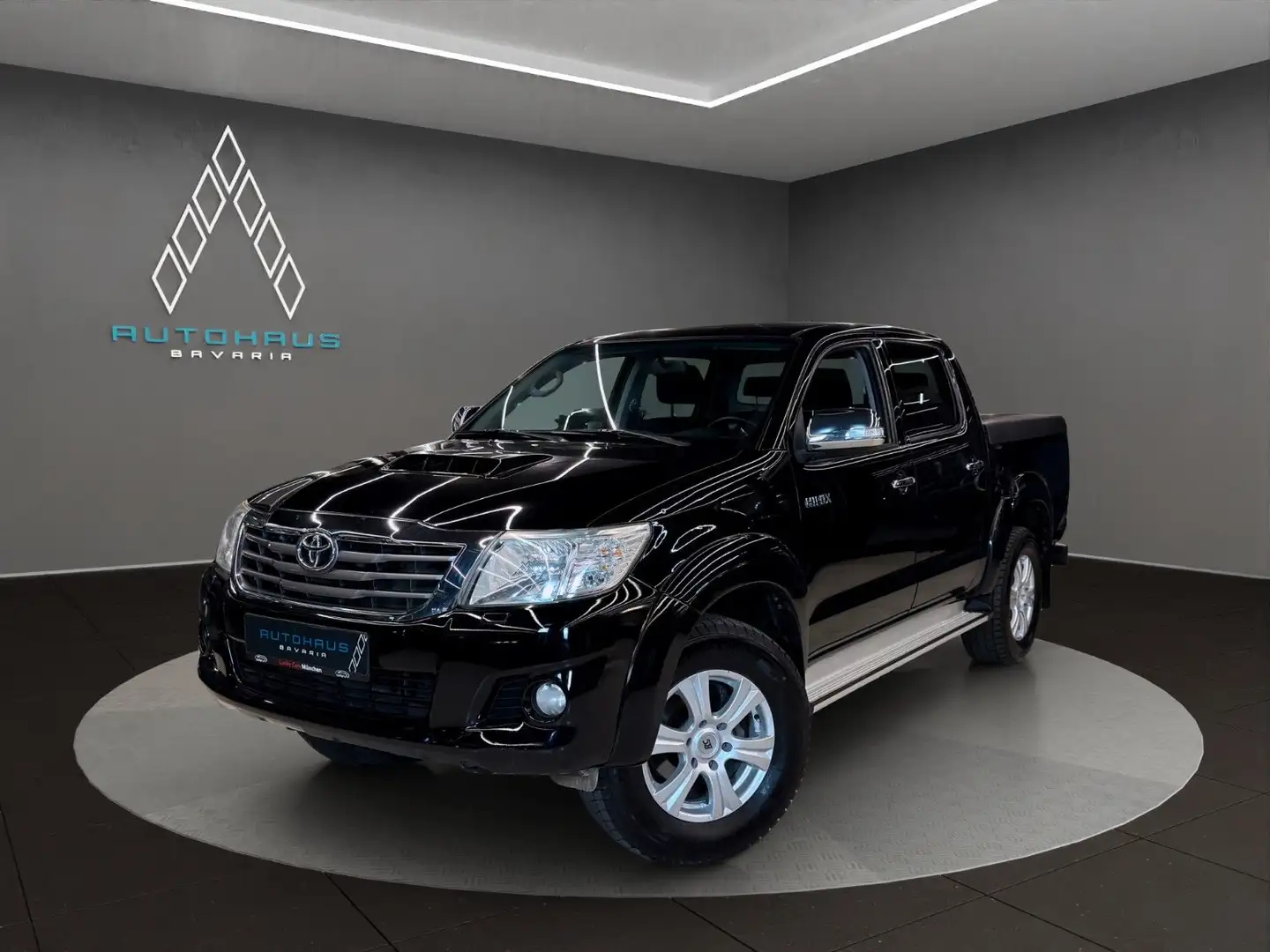 Toyota Hilux 3.0 Double Cab Comfort 4x4 *KAMERA* Schwarz - 1