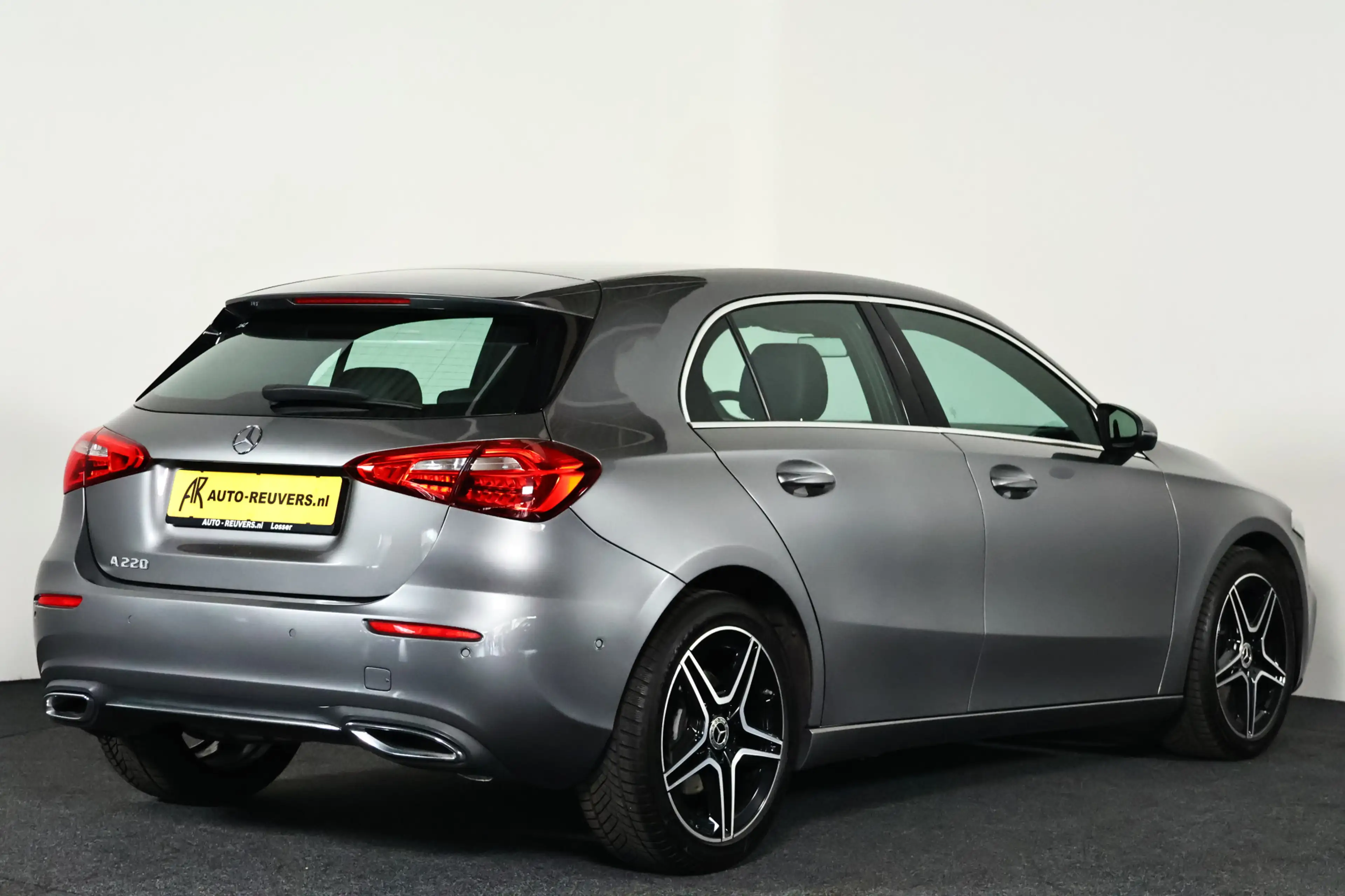 Mercedes-Benz A 220 Advantage / Leder / Navi / CarPlay / Camera / Crui — photo 2
