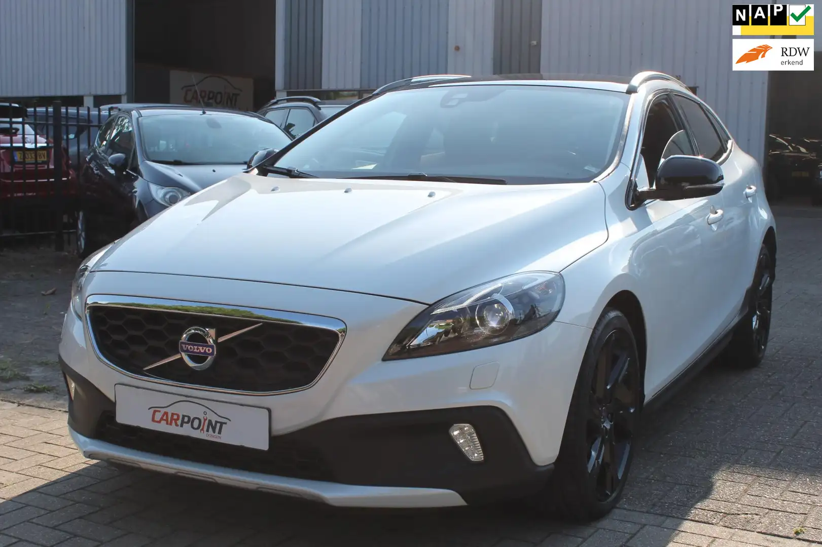 Volvo V40 Cross Country 1.6 T4 Summum Leer Xenon Pano Clima Cruise! Wit - 1