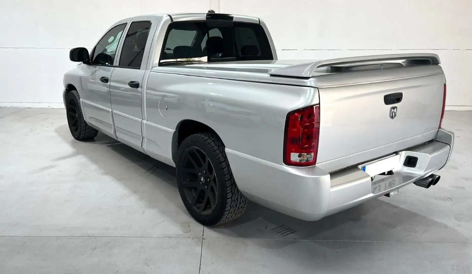 Dodge RAM Viper srt 10 Gris - 2