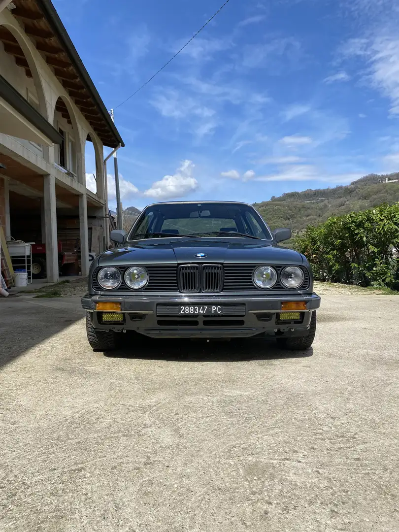 BMW 318 318is 2P - 2