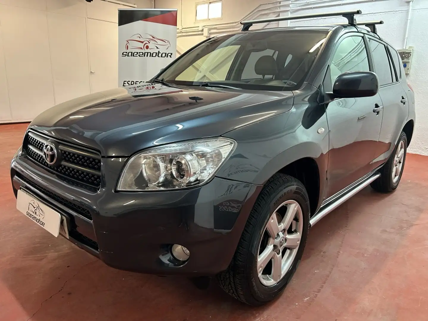Toyota RAV 4 2.0 Executive Aut. Negru - 1