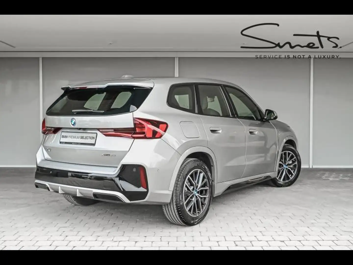 BMW iX1 xDrive30 - M Pack - Camera - L Argent - 2