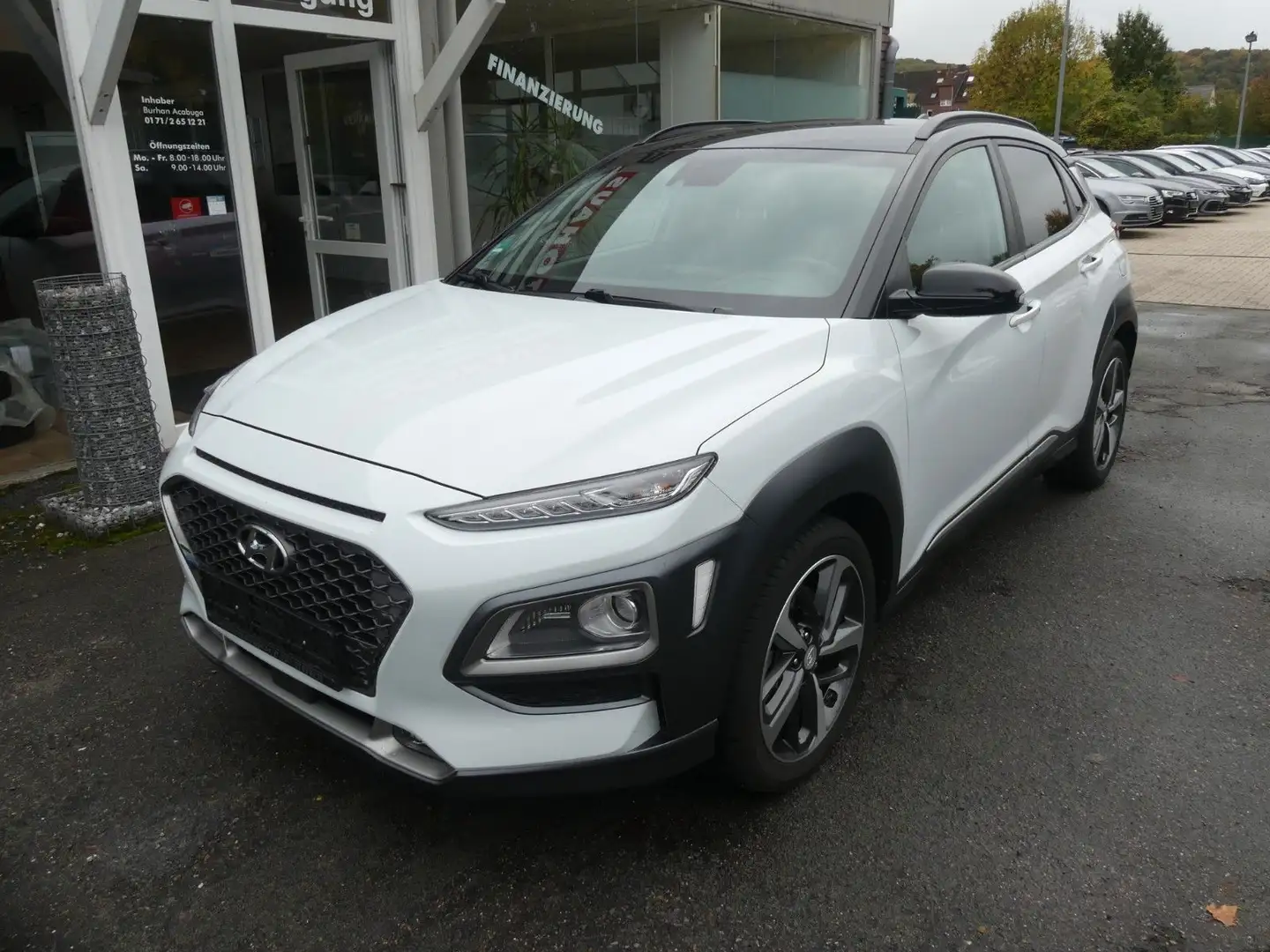 Hyundai KONA Premium 4WD Automatik Weiß - 2