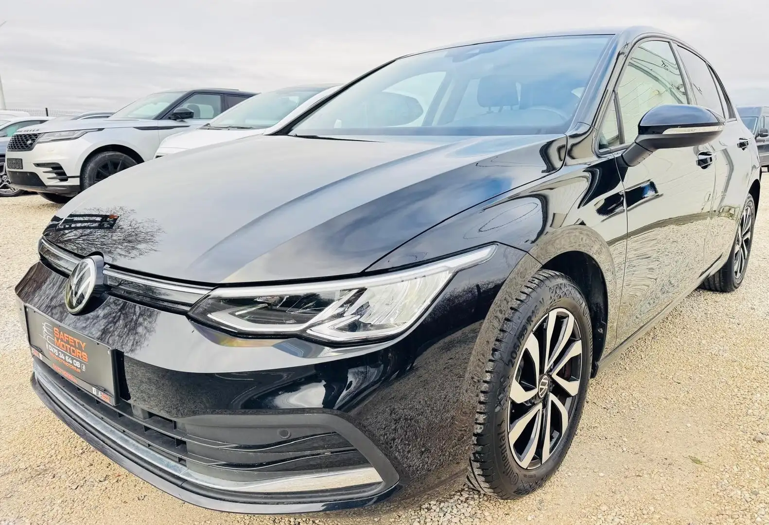 Volkswagen Golf Golf 1.0 TSI BMT active Comfortline garantie 12moi Zwart - 1