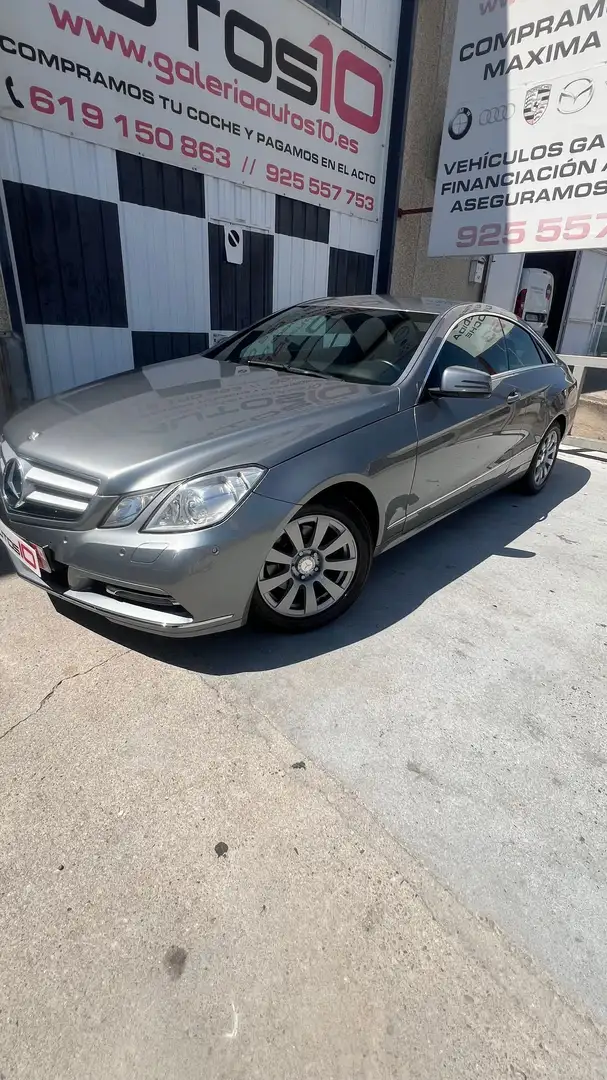 Mercedes-Benz E 220 Coupé 220CDI BE Gris - 1