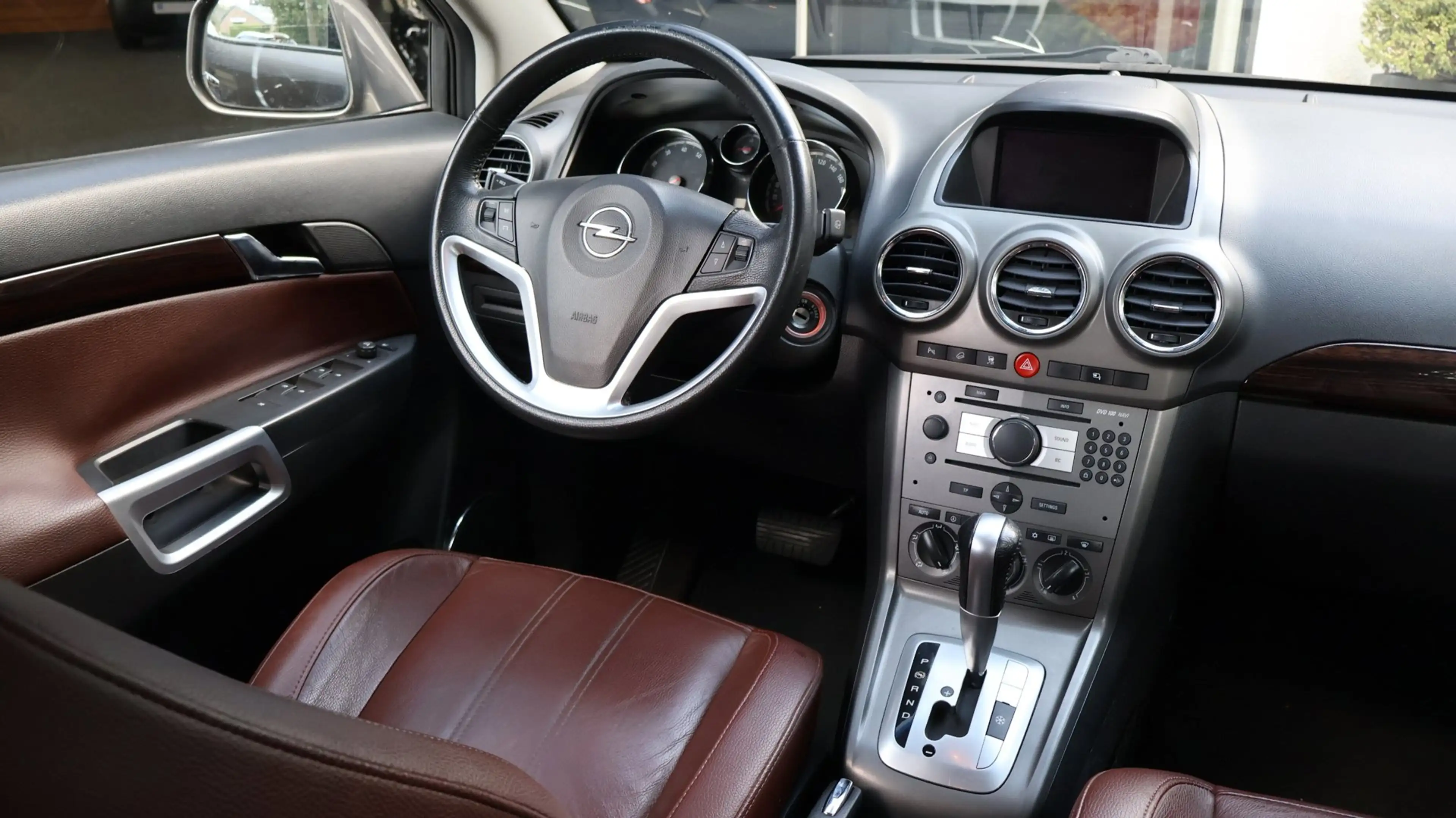 Opel Antara 3.2 V6 Cosmo|Leder|PDC|Tr.haak|Xenon|Cruise|NAP — photo 2