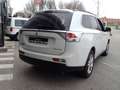 Mitsubishi Outlander 220DI-D Kaiteki AT 4WD Wit - thumbnail 2