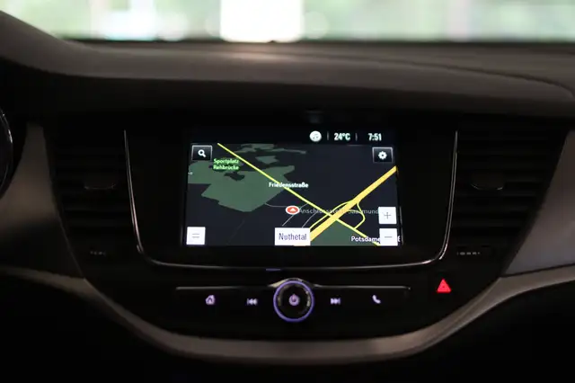 Opel Astra view 15