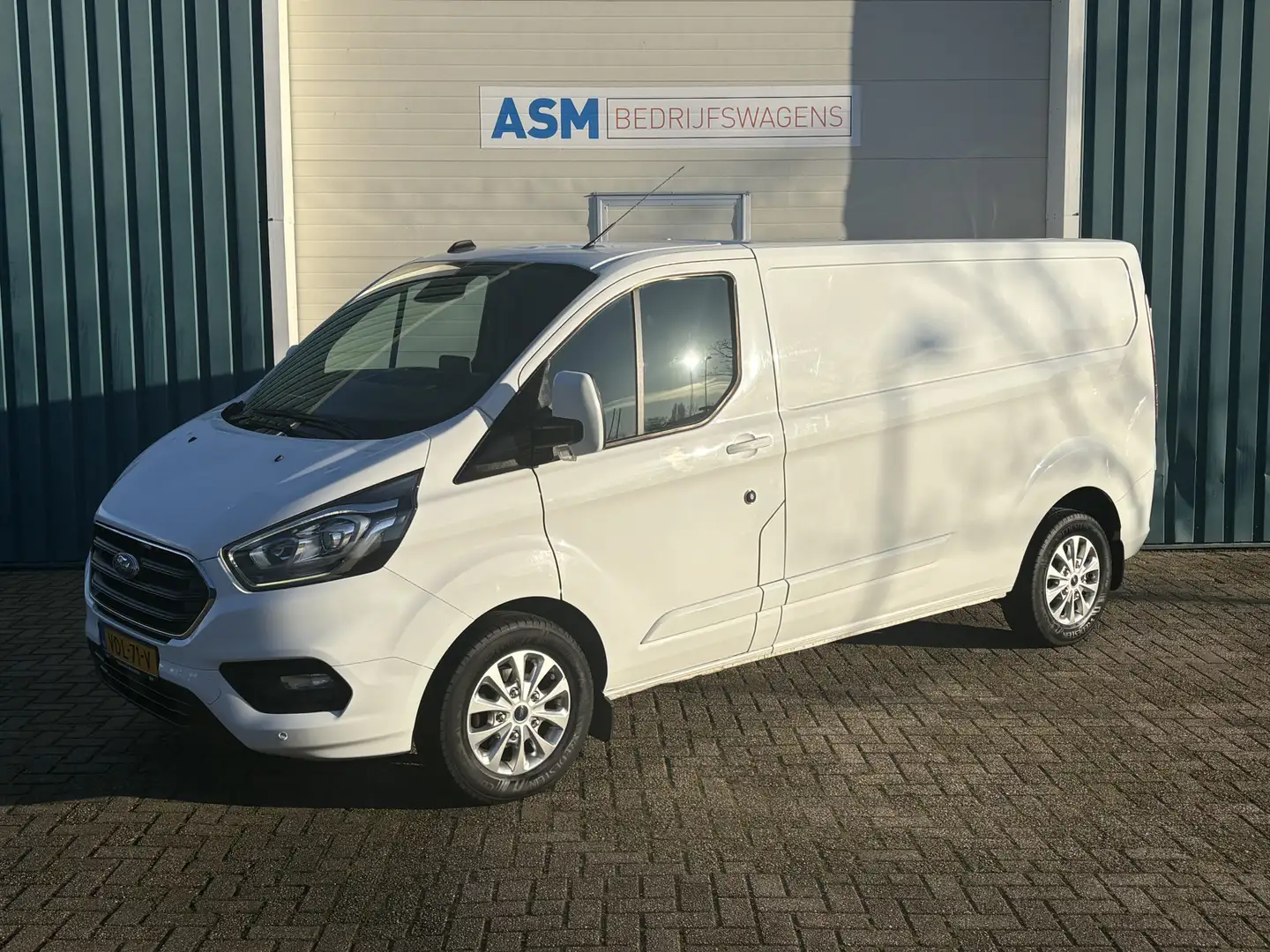 Ford Transit Custom 300 2.0 130Pk TDCI L2H1 Limited / Cruise / Airco / Wit - 1