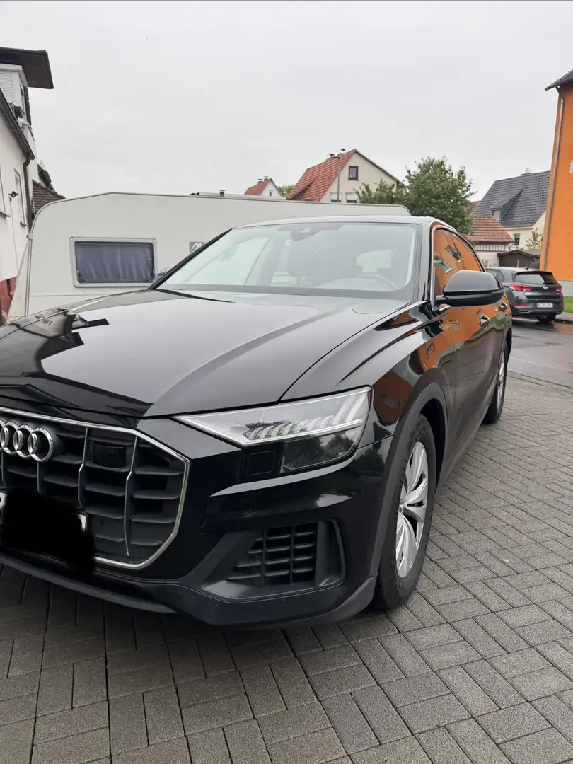 Audi Q8 50 TDI quattro Schwarz - 1