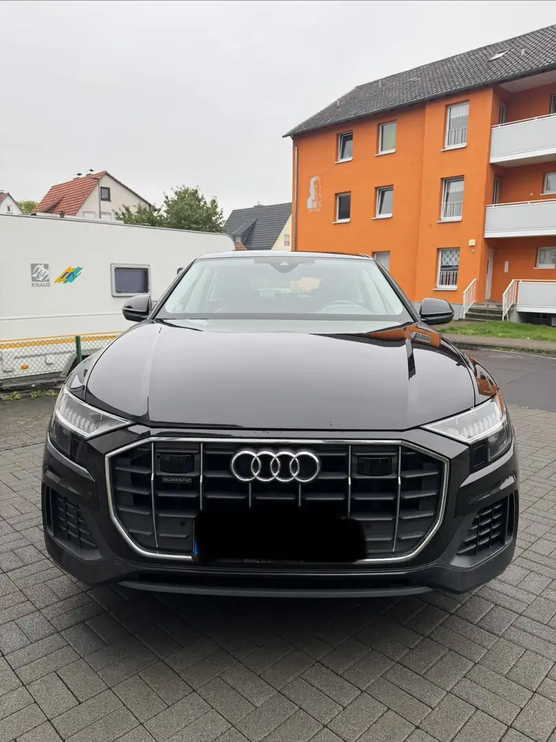 Audi Q8 50 TDI quattro Schwarz - 2