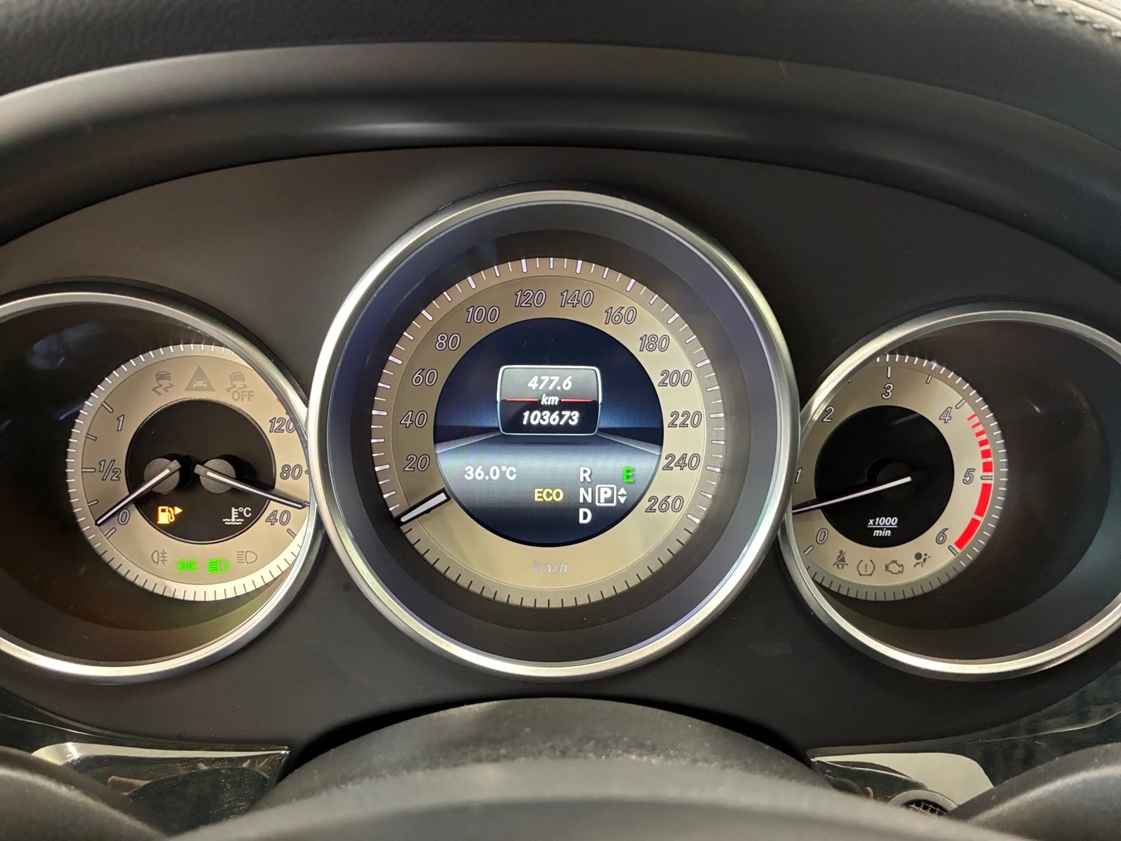 Mercedes-Benz CLS 350 BlueTEC 4MATIC — photo 4