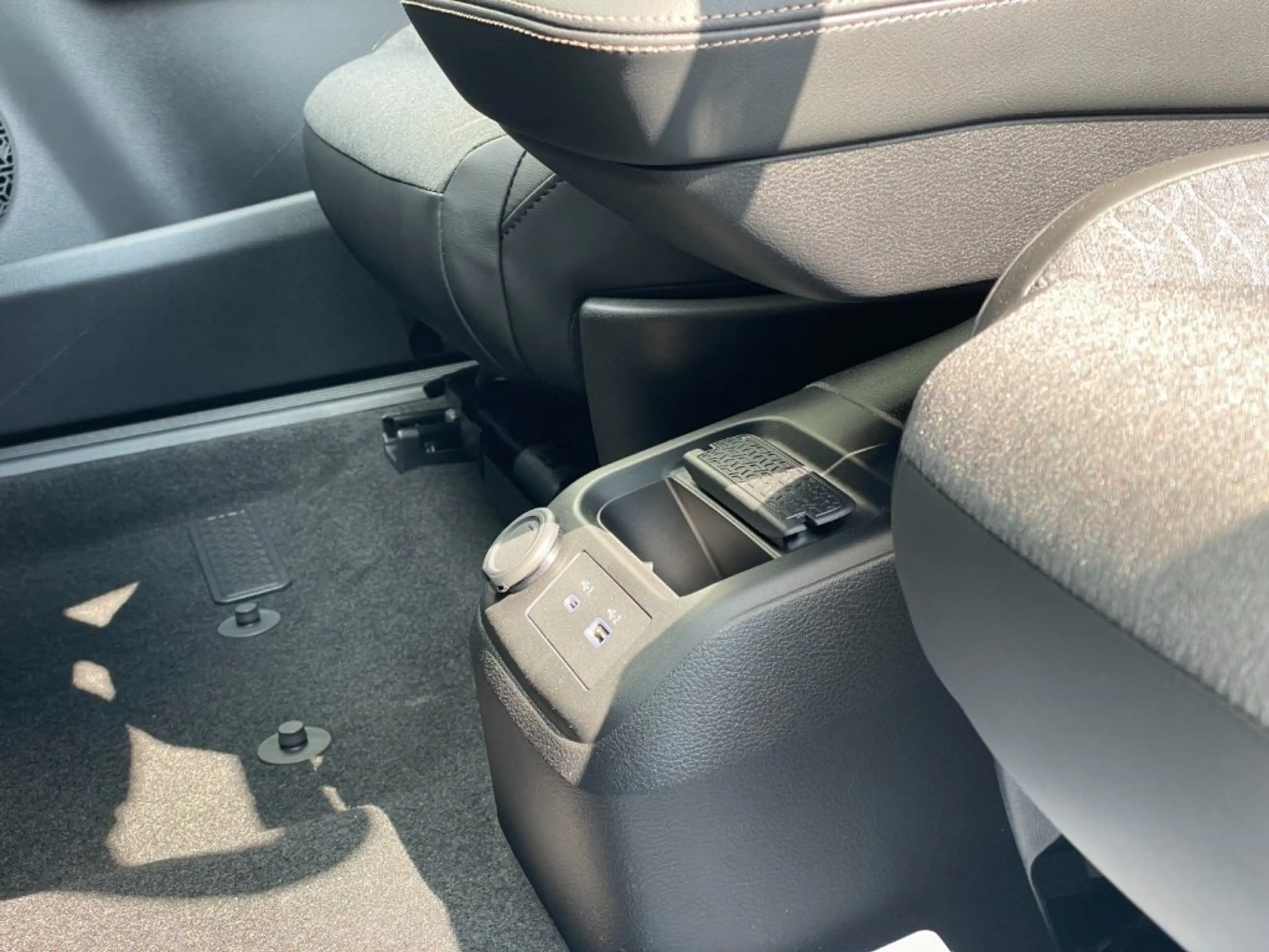 Nissan Ariya 63 kWh 218PS ADVANCE — photo 10