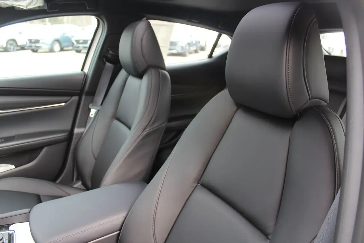 Mazda 3 снимка Mazda 3
