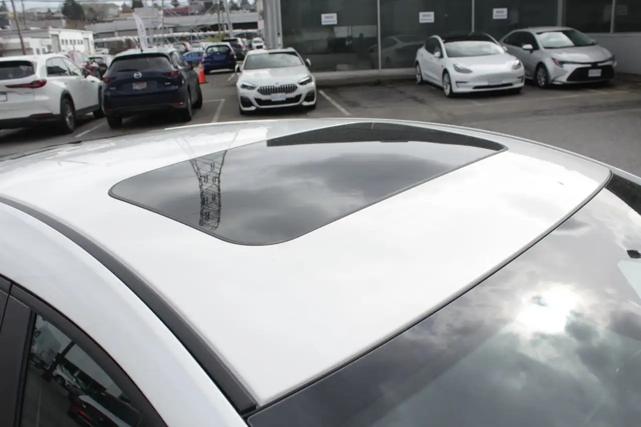 Mazda 3 снимка Mazda 3