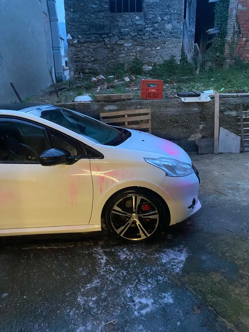 Peugeot 208 3p 1.6 thp 16v Gti 200cv - 2
