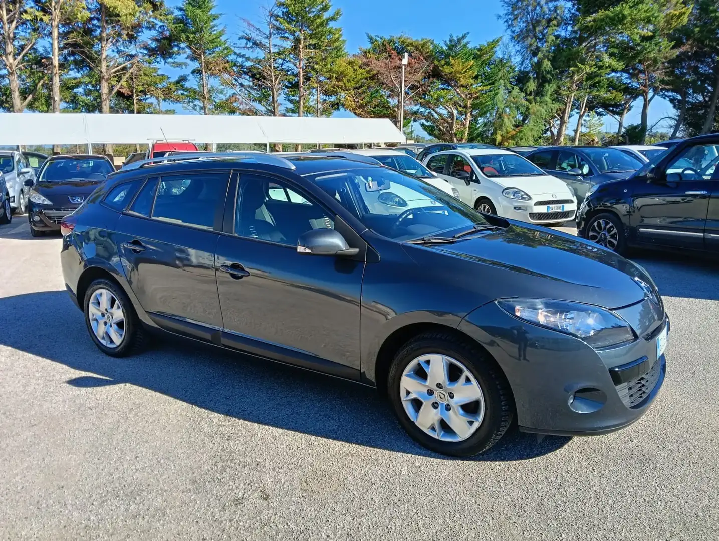 Renault Megane SporTour 1.5 dci Attractive 110cv - 1