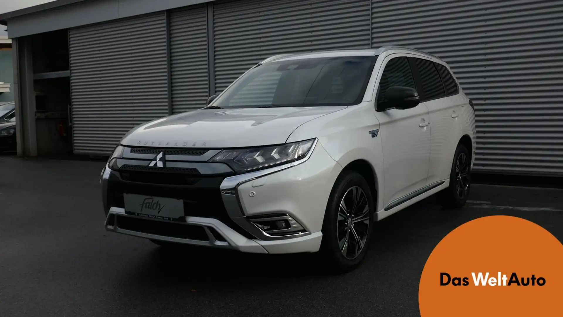Mitsubishi Outlander 2,4 PHEV Diamond Connect Schwarz - 1