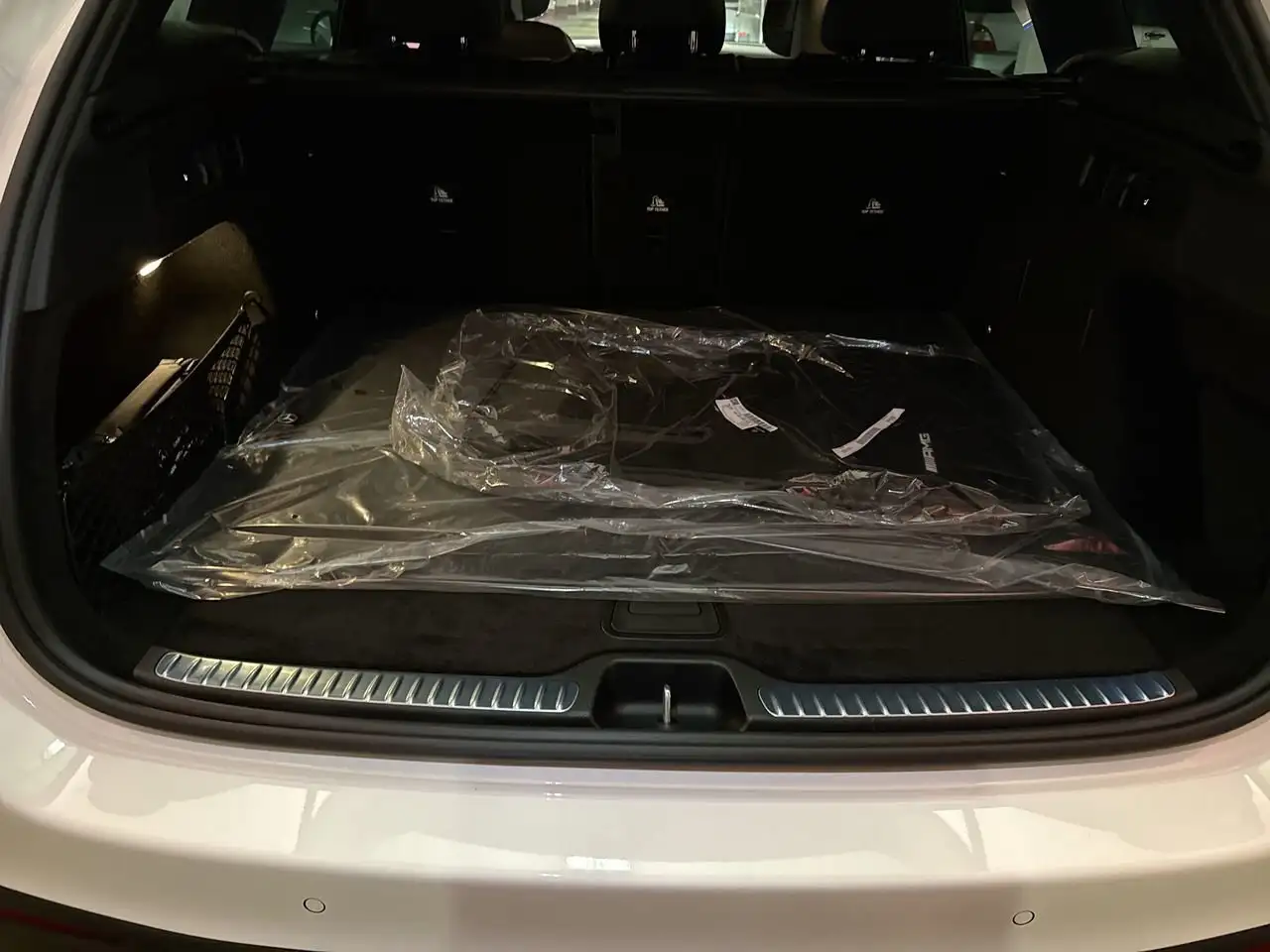 Mercedes-Benz GLC снимка Mercedes-Benz GLC