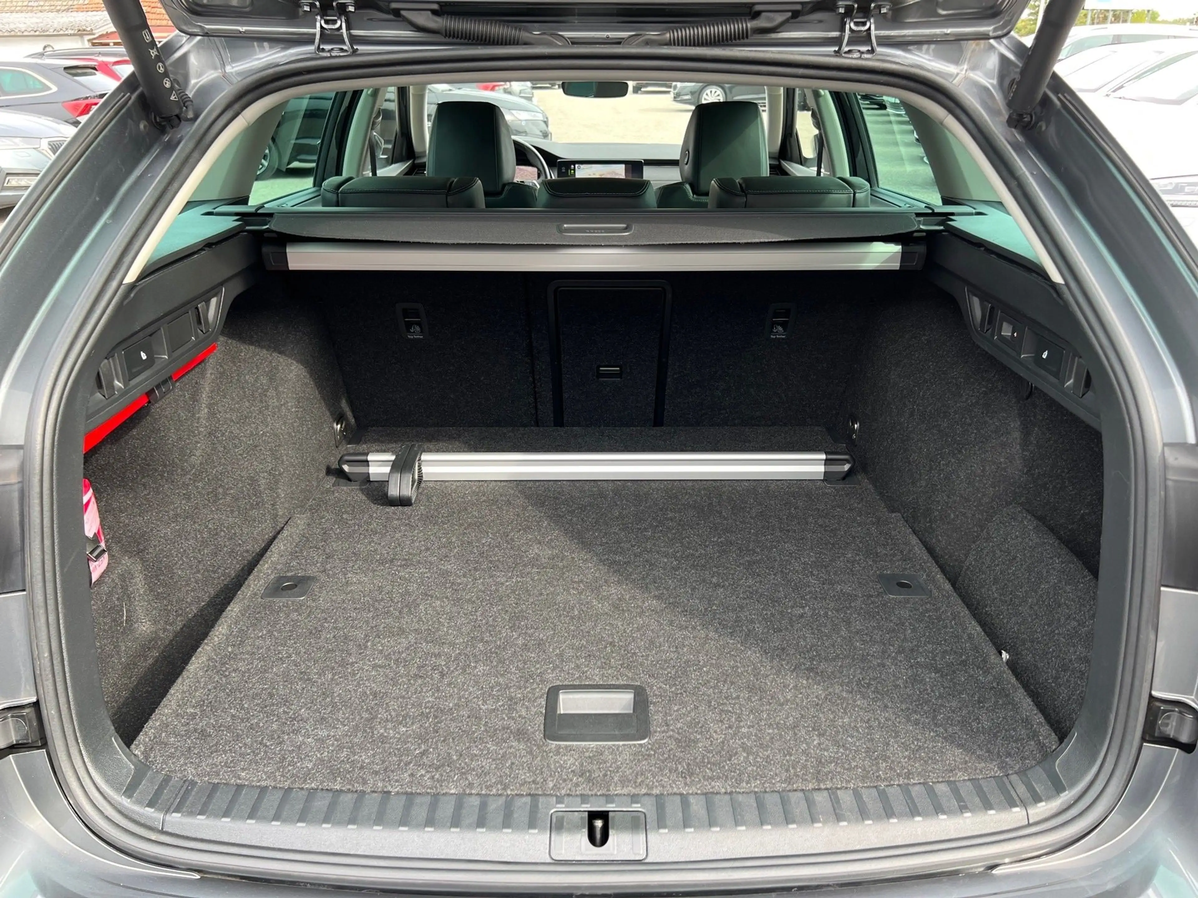 Skoda Octavia Combi 2,0 TDI Style DSG | NP €50.490 — photo 15