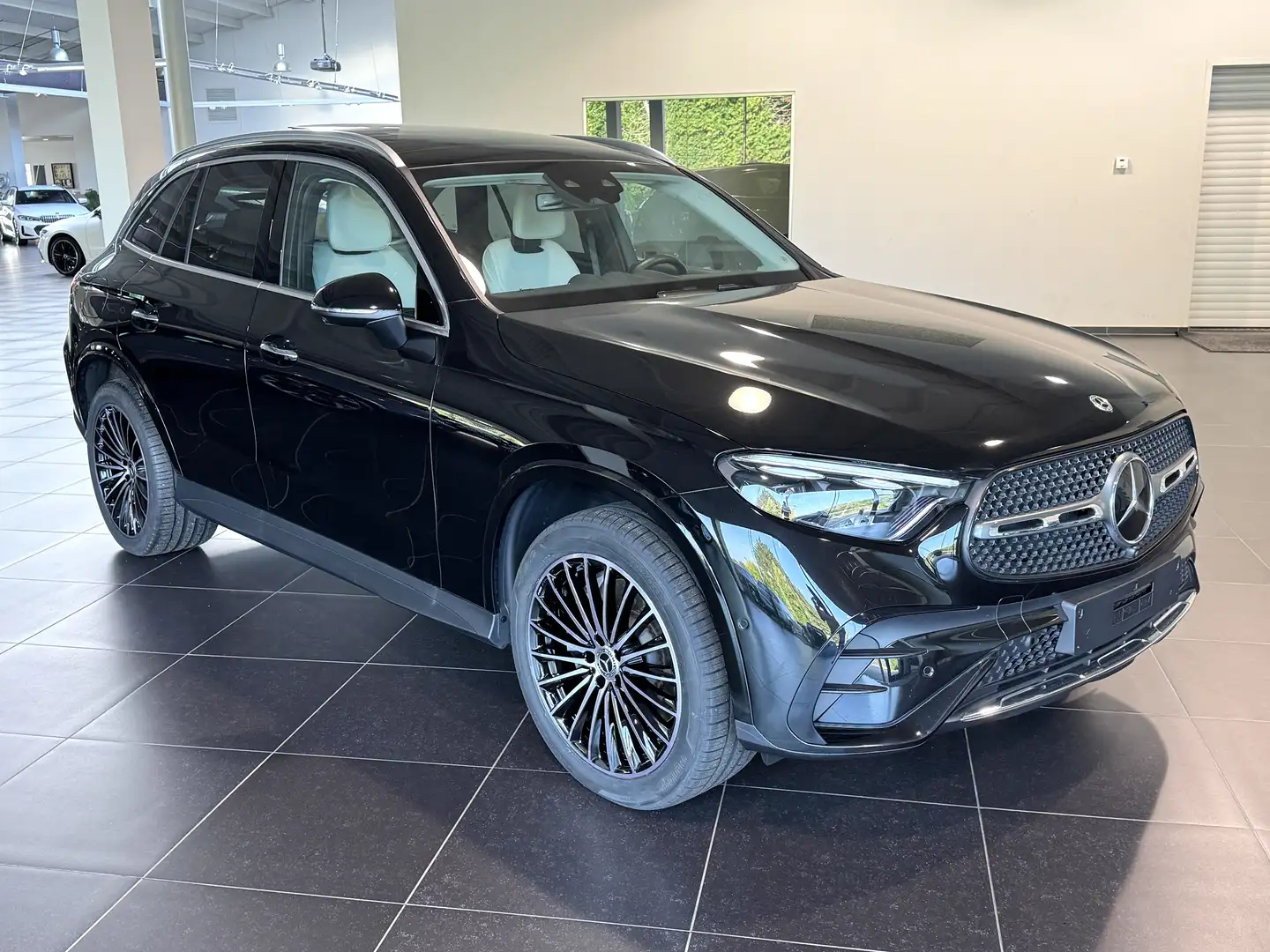Mercedes-Benz GLC 300 e 4M AMG Panorama, Burmester Sound, 360 Camera, Di - 2