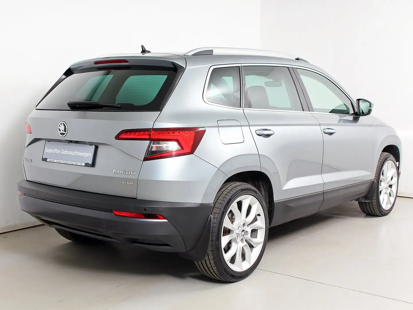 Skoda Karoq 4x4 Style TDI DSG Grau - 2