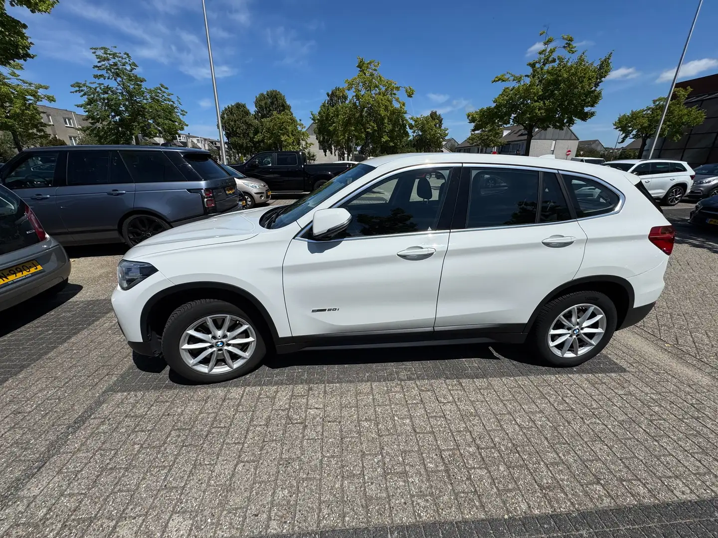 BMW X1 X1 Cent Exec. sDrive20i Wit - 2