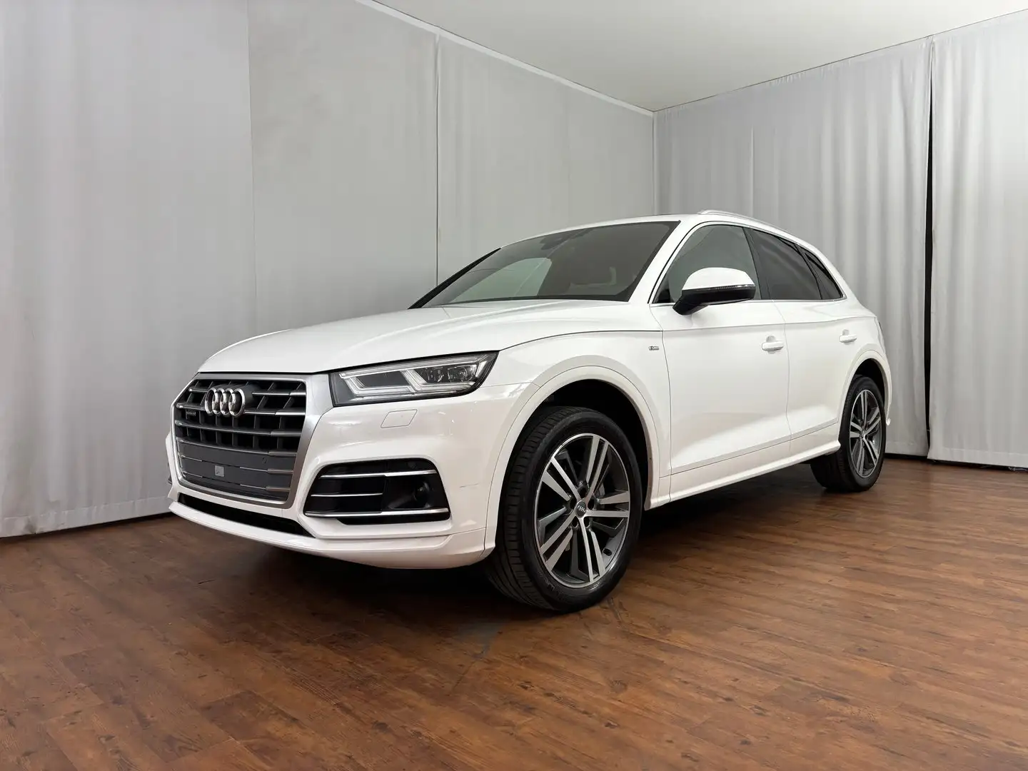 Audi Q5 2.0 TDI ultra quattro Sport Weiß - 2