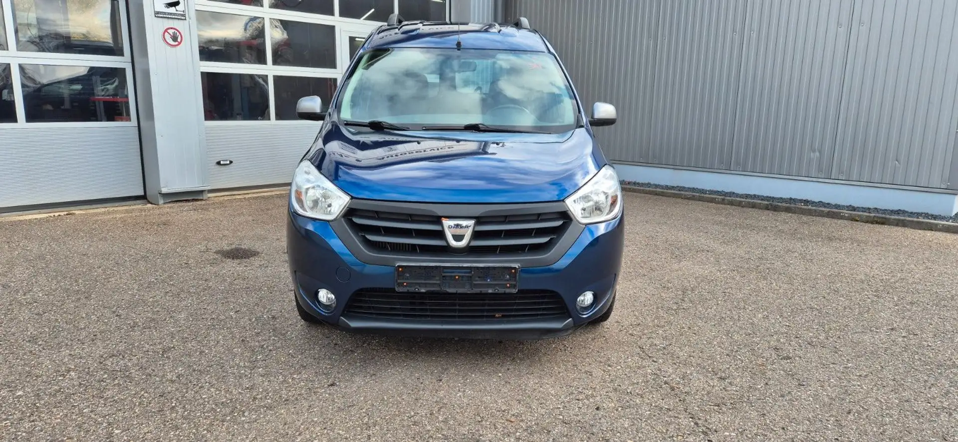 Dacia Dokker Celebration Blau - 2