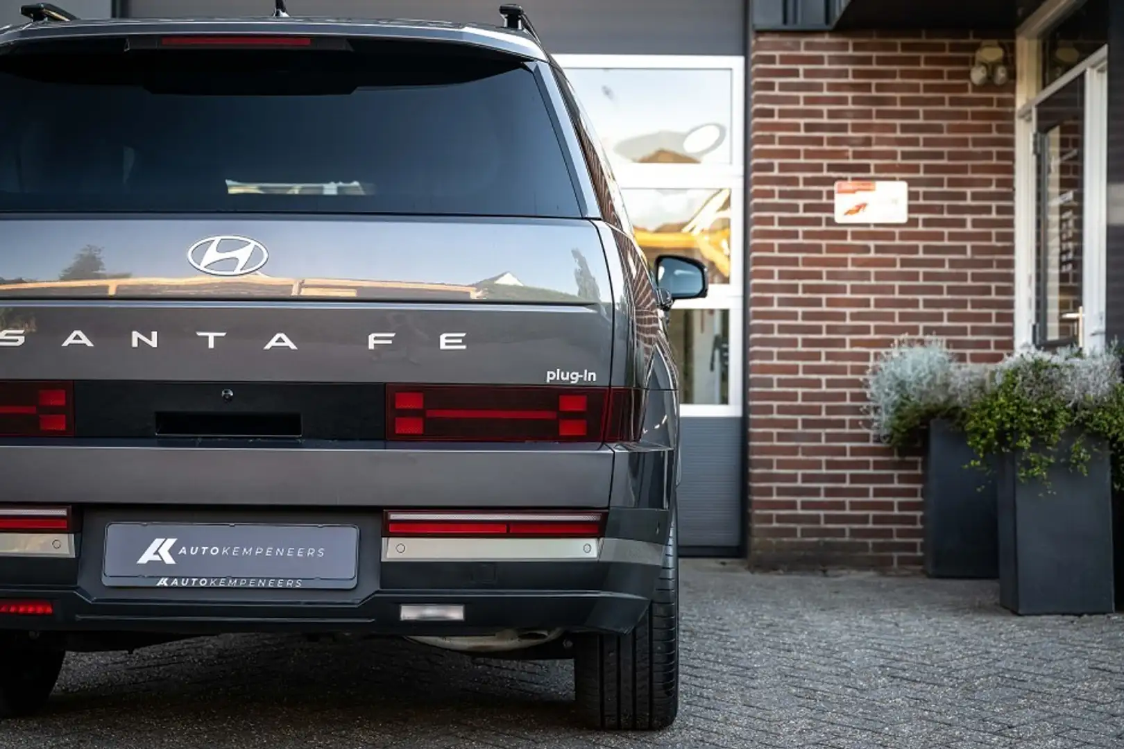 Hyundai SANTA FE PHEV 1.6 T-GDi 4WD Ultimate | Bose | 360° | Head-U Grijs - 2